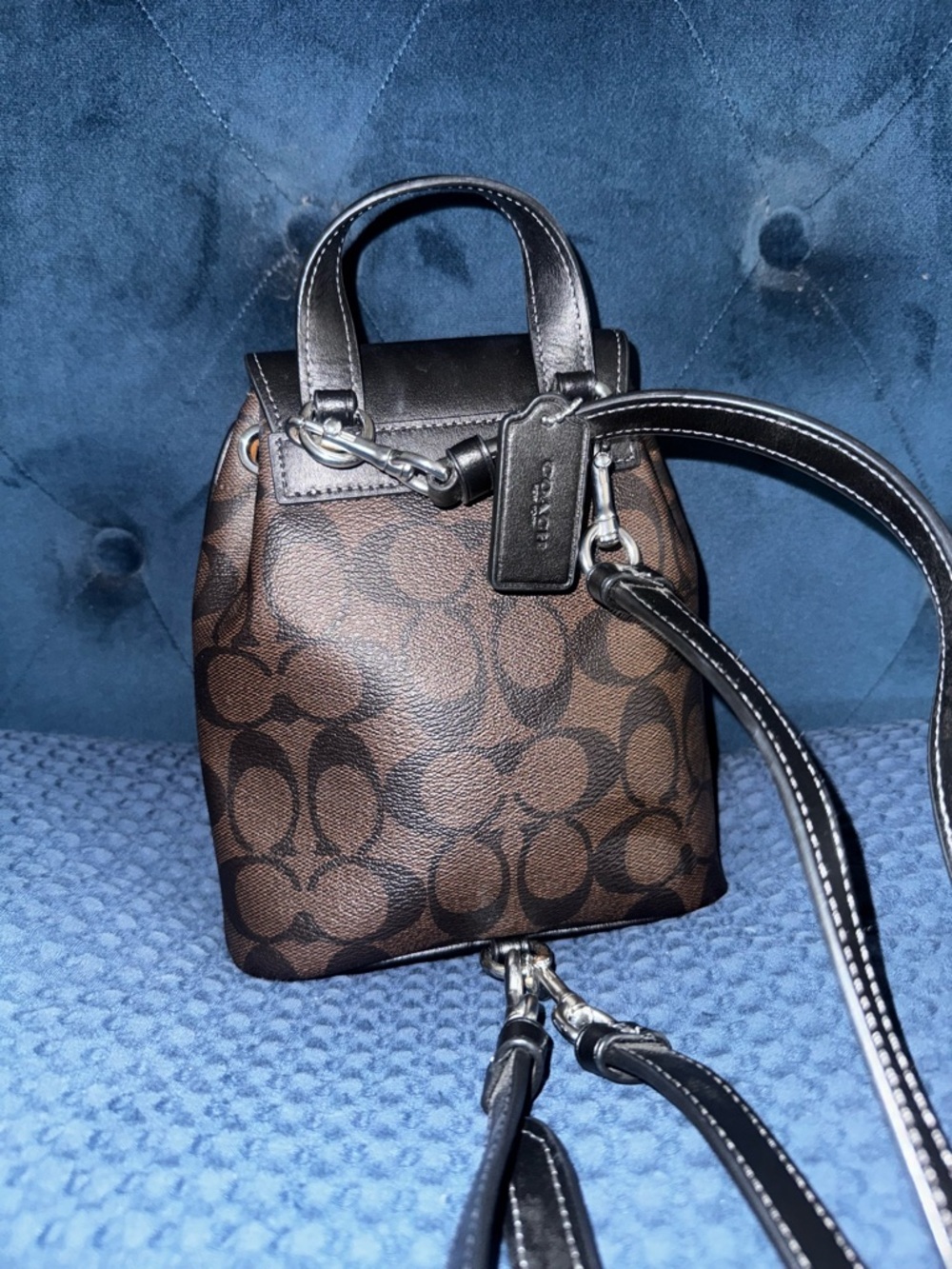 Authentic Coach Amelia Convertible Backpack - Picture 3 of 3